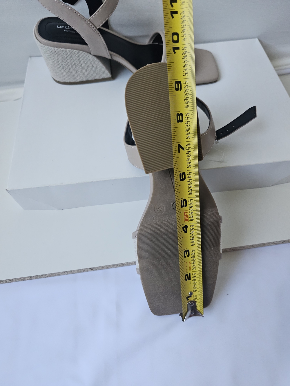 NEW Liz Claiborne Block Heel Sandals - Size 8.5 - Picture 15 of 16
